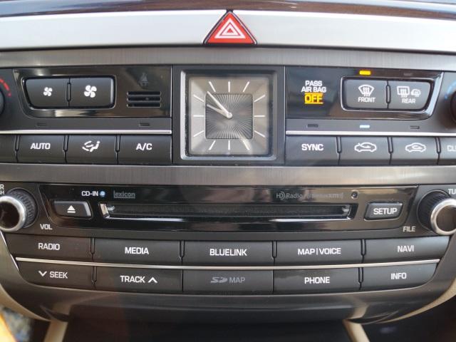 3308-hyundai-genesis-2015-b1402a65