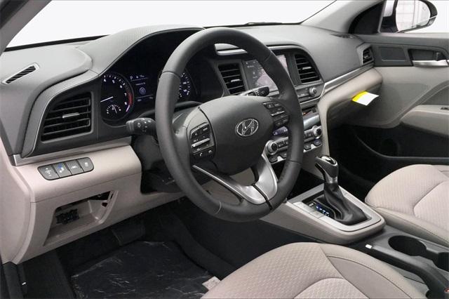 33112-hyundai-elantra-2020-484b2f45