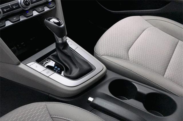 33114-hyundai-elantra-2020-484b2f45