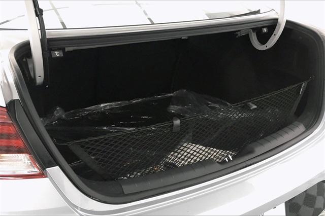 33124-hyundai-elantra-2020-484b2f45