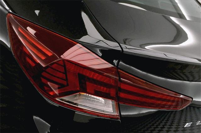 33255-hyundai-elantra-2020-484c2ft5