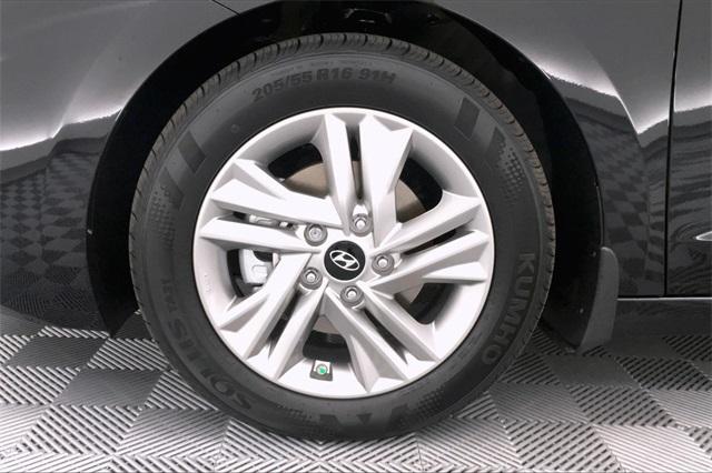33490-hyundai-elantra-2020-484b2f45