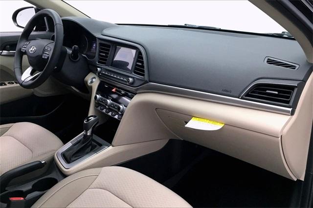 33502-hyundai-elantra-2020-484b2f45
