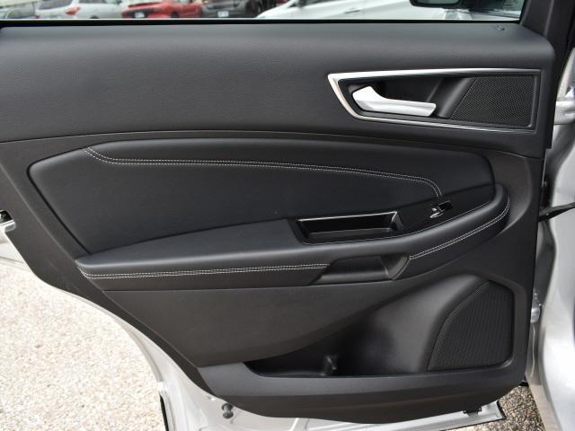 3351-ford-edge-2017-k4k