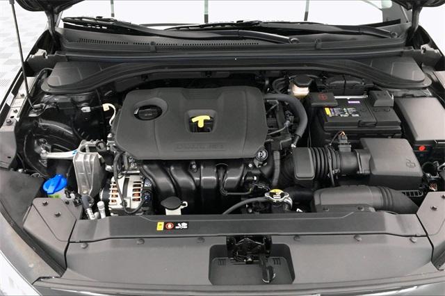 33537-hyundai-elantra-2020-484a2f45