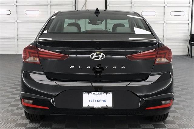 33647-hyundai-elantra-2020-484b2f45