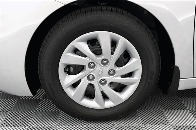 33927-hyundai-elantra-2020-48412f45