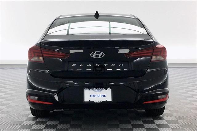 33945-hyundai-elantra-2020-484a2f45