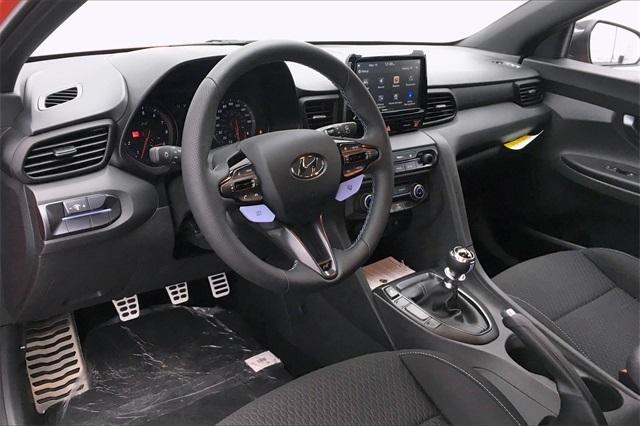 34012-hyundai-veloster-2020-fn353ft5
