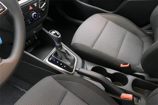 34238-hyundai-accent-2020-17412f45