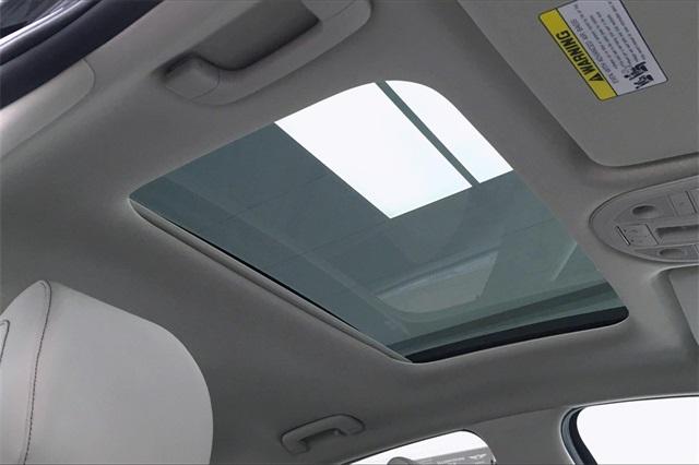 34675-genesis-g70-2019-r0412r45
