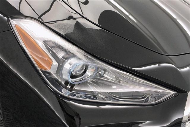 34676-genesis-g70-2019-r0412r45