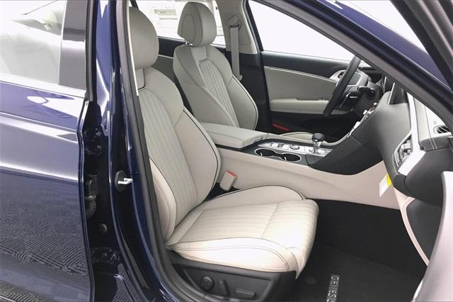 34679-genesis-g70-2019-r0442r65
