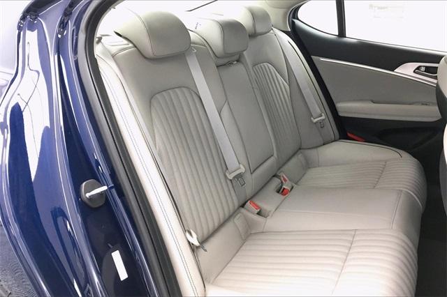 34688-genesis-g70-2019-r0442r65
