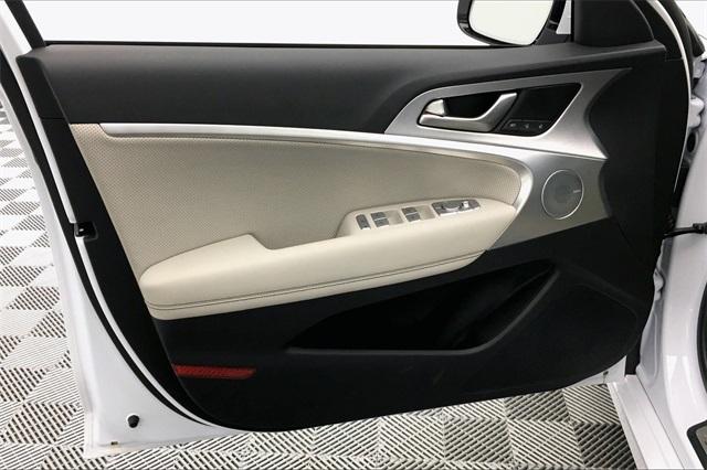 34715-genesis-g70-2019-r0442r65