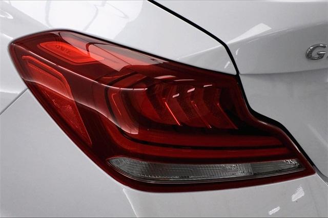 34719-genesis-g70-2019-r0442r65