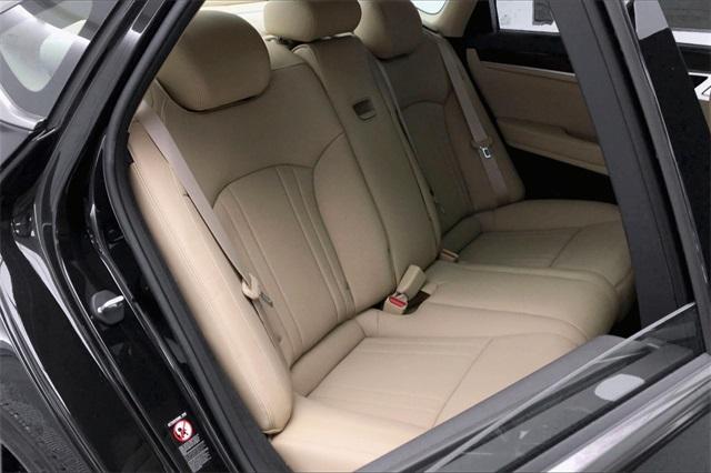 34869-genesis-g80-2019-s0402r65