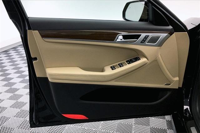 34873-genesis-g80-2019-s0402r65