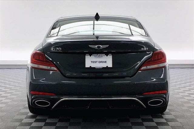 34885-genesis-g70-2019-r04b2r65