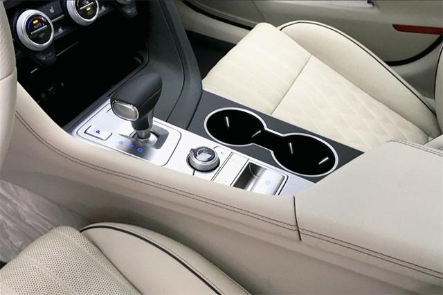 34888-genesis-g70-2019-r04b2r65