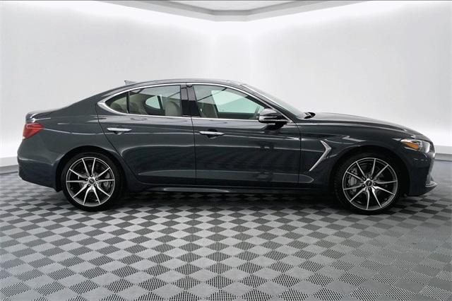 34891-genesis-g70-2019-r04b2r65