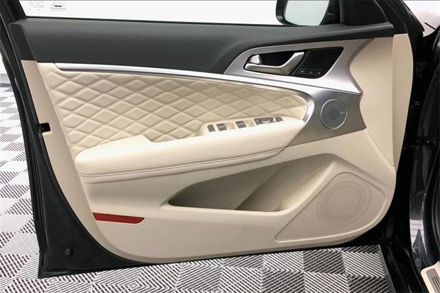34896-genesis-g70-2019-r04b2r65