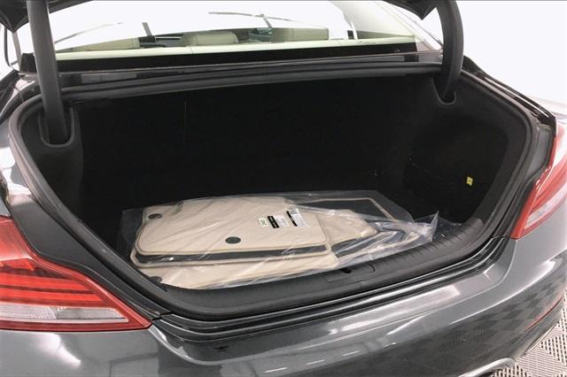 34898-genesis-g70-2019-r04b2r65