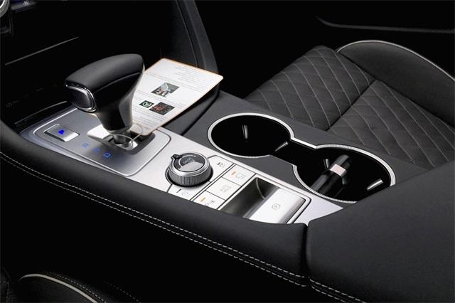 34977-genesis-g70-2019-r0412r45