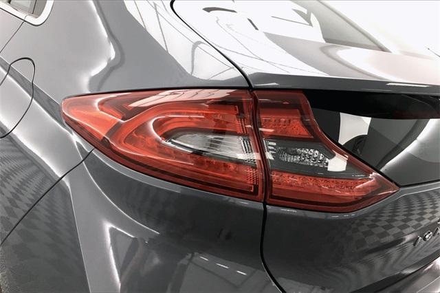 35168-hyundai-ioniqhybrid-2019-n0522f4s