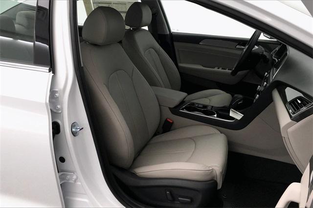35173-hyundai-sonata-2019-284l2f4p