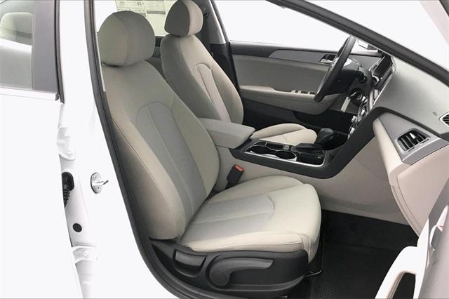 35219-hyundai-sonata-2019-284h2f4p