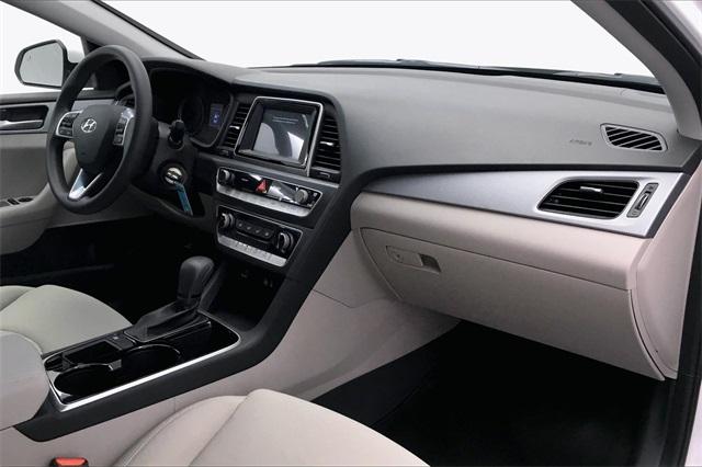 35237-hyundai-sonata-2019-284h2f4p