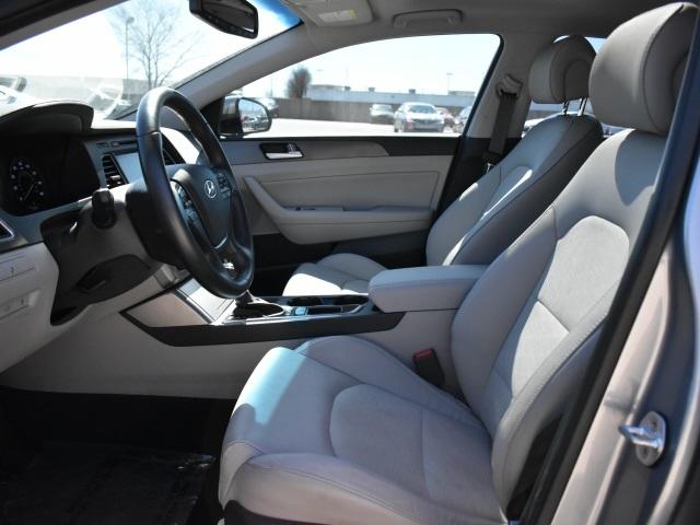 3553-hyundai-sonata-2016-28442f45