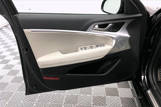 35624-genesis-g70-2019-r0442r65