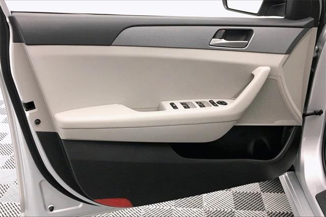 35690-hyundai-sonata-2019-284h2f4p