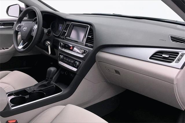 35695-hyundai-sonata-2019-284h2f4p