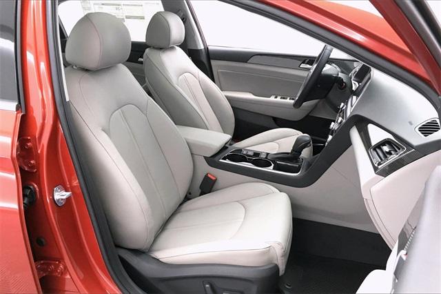 35743-hyundai-sonata-2019-284l2f4p