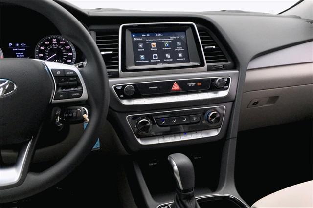 35904-hyundai-sonata-2019-284h2f4p