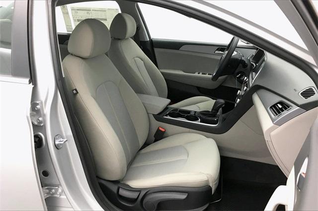 35922-hyundai-sonata-2019-284h2f4p