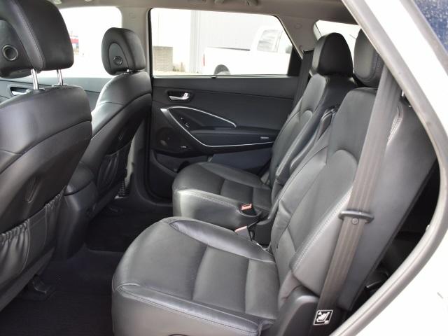 3593-hyundai-santafe-2016-j0462f65