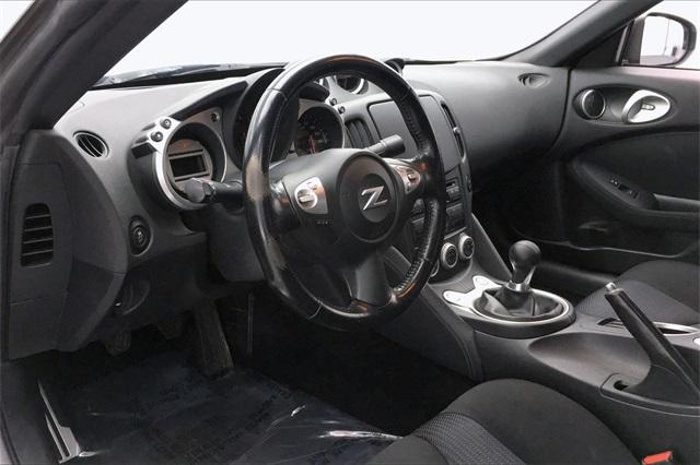 36087-nissan-370z-2012-p