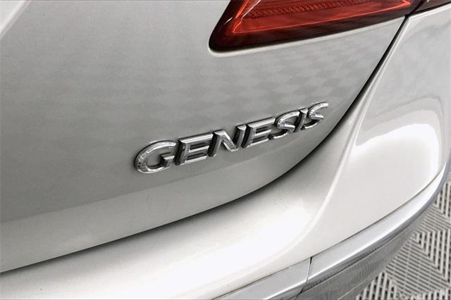 36103-hyundai-genesis-2013-p