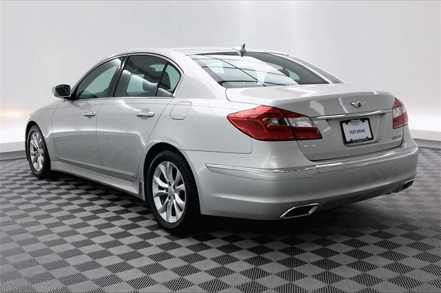 36106-hyundai-genesis-2013-p