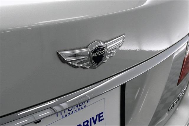 36123-hyundai-genesis-2013-p