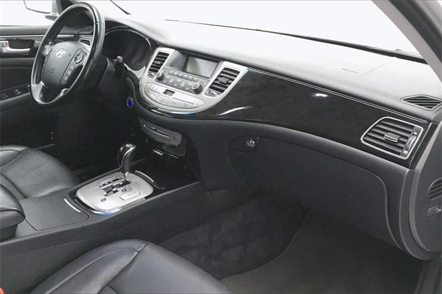 36124-hyundai-genesis-2013-p