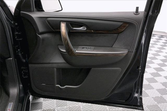 36158-gmc-acadia-2013-t