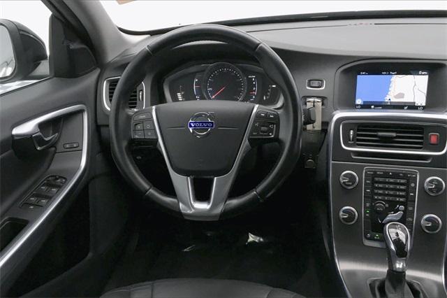 36271-volvo-s60-2015-p