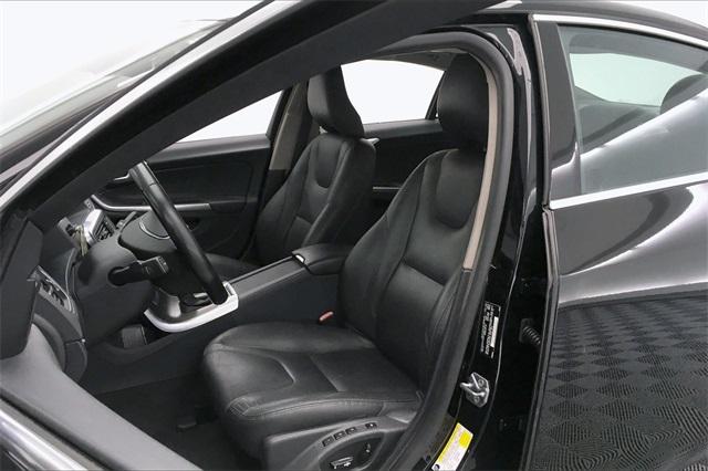 36282-volvo-s60-2015-p