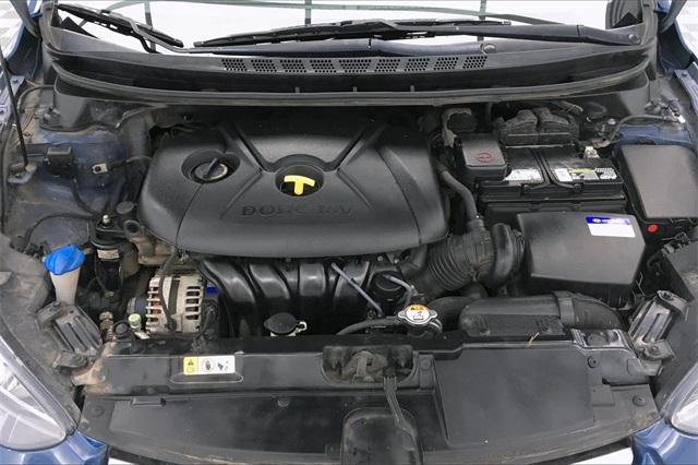 36341-hyundai-elantra-2015-p