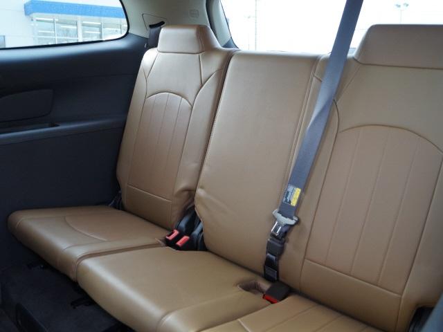 3635-buick-enclave-2016-4r14526